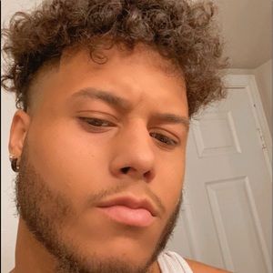 Meet your Posher, Aaron